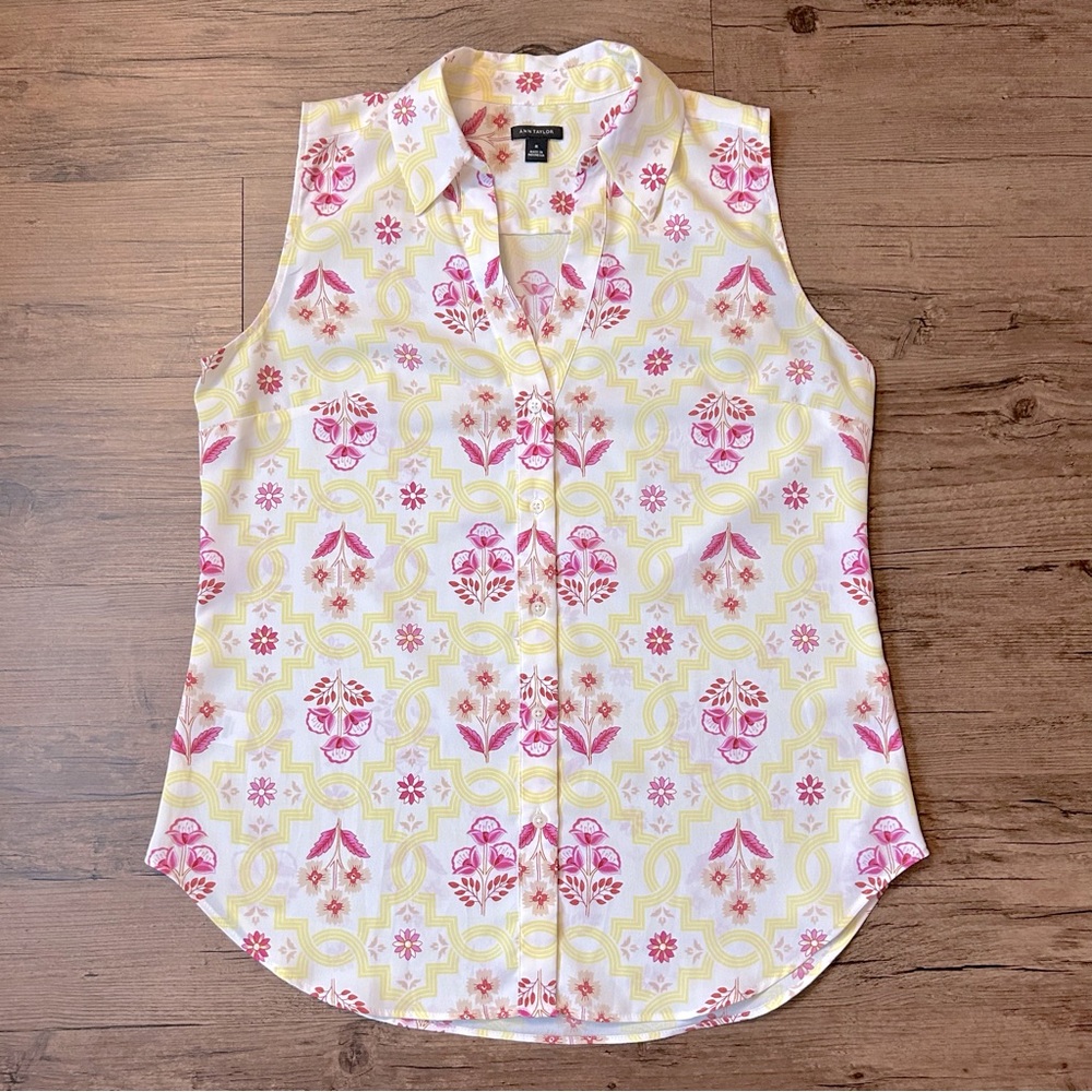 Ann Taylor Pink Floral V Neck Sleeveless Blouse